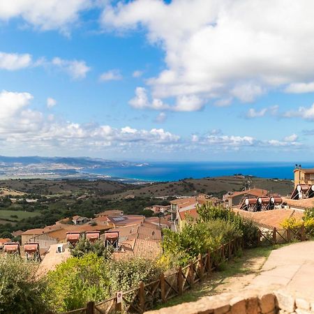 Appartamento Con Piscina 03 Trinità dʼAgultu Exteriér fotografie