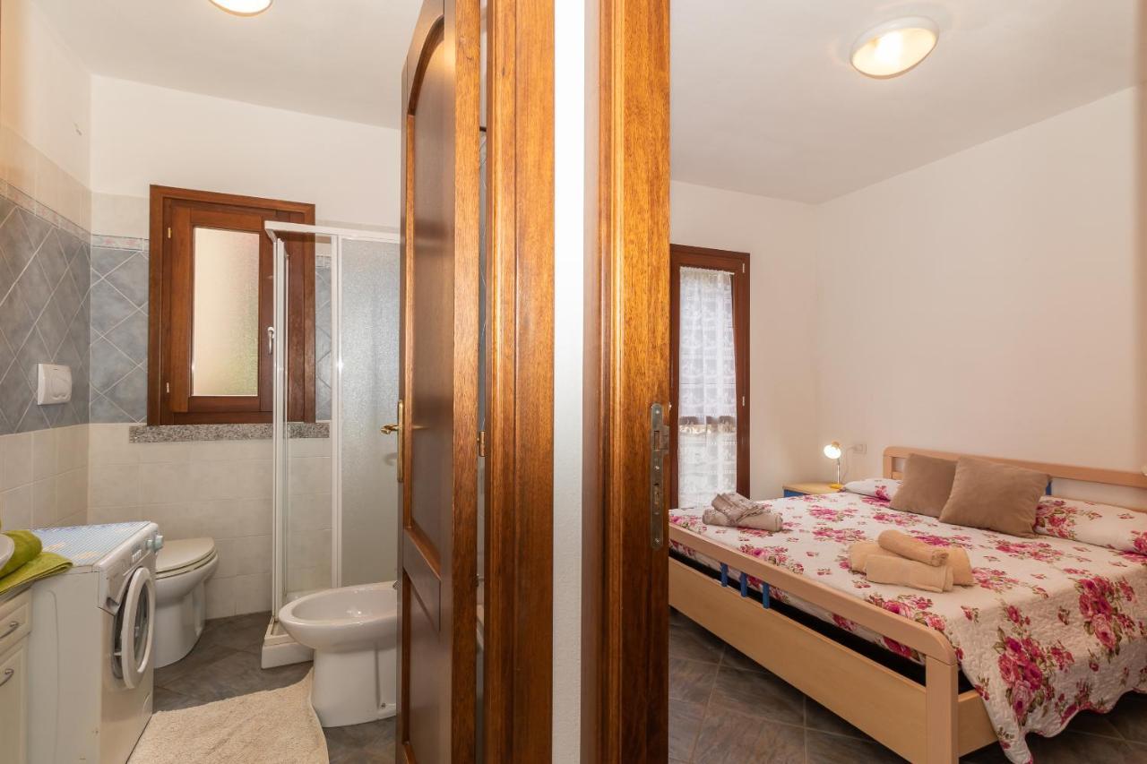 Appartamento Con Piscina 03 Trinità dʼAgultu Exteriér fotografie