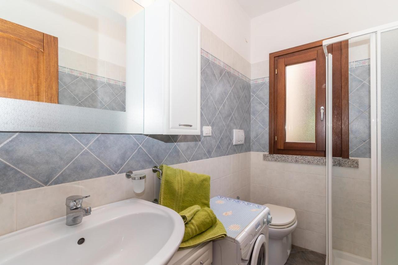 Appartamento Con Piscina 03 Trinità dʼAgultu Exteriér fotografie